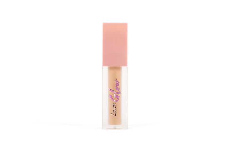 Peach nude concealer